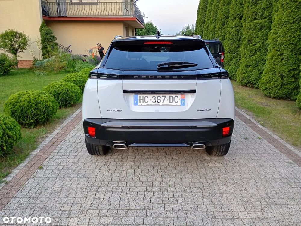Peugeot 2008 Hybrid 136 e-DSC GT - 8