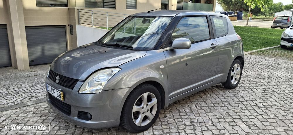Suzuki Swift 1.3 DDiS GLX - 5