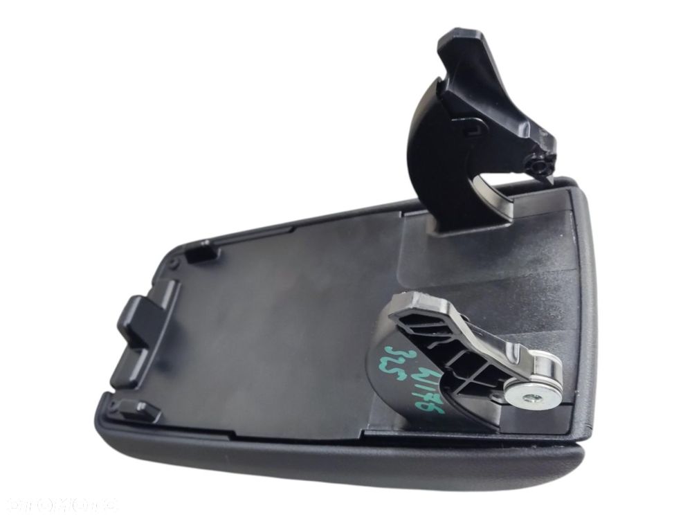 MERCEDES A KLASA W176 PODŁOKIETNIK SKÓRA AMG - 6