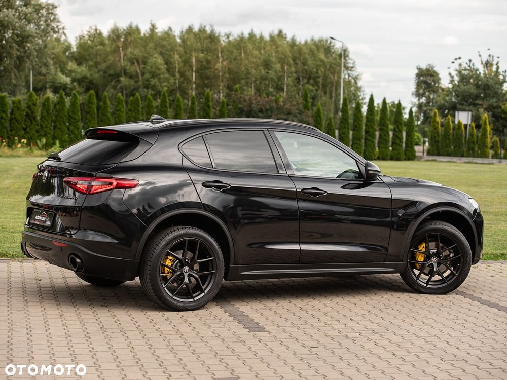 Alfa Romeo Stelvio 2.0 Turbo 16V AT8-Q4 Veloce - 13