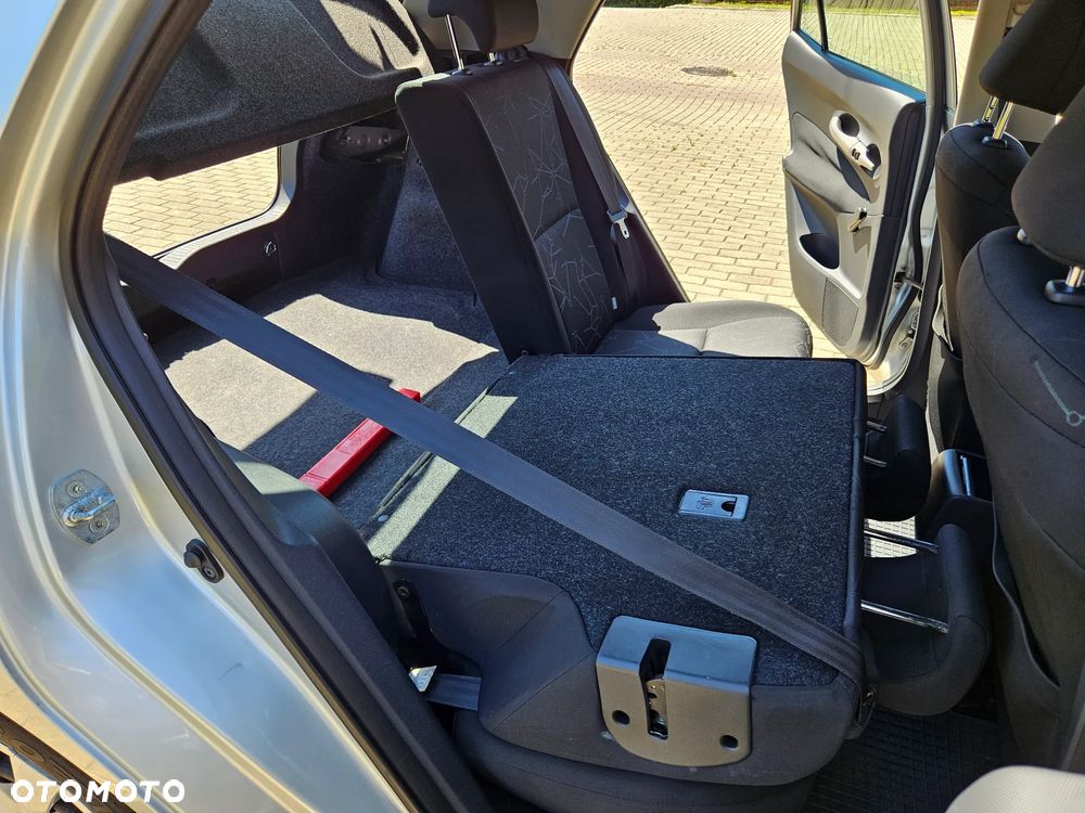 Toyota Auris 1.33 VVT-i Luna - 25