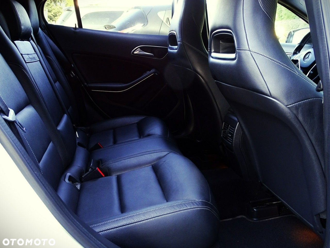 Mercedes-Benz GLA - 22