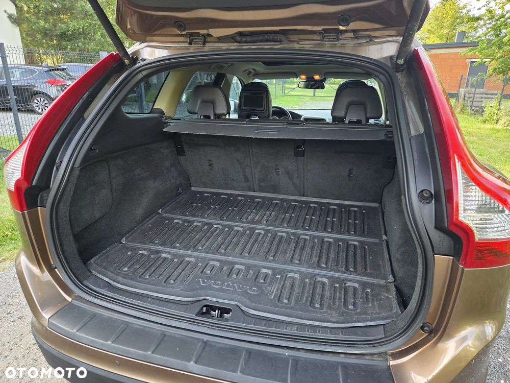 Volvo XC 60 D5 AWD Summum - 27