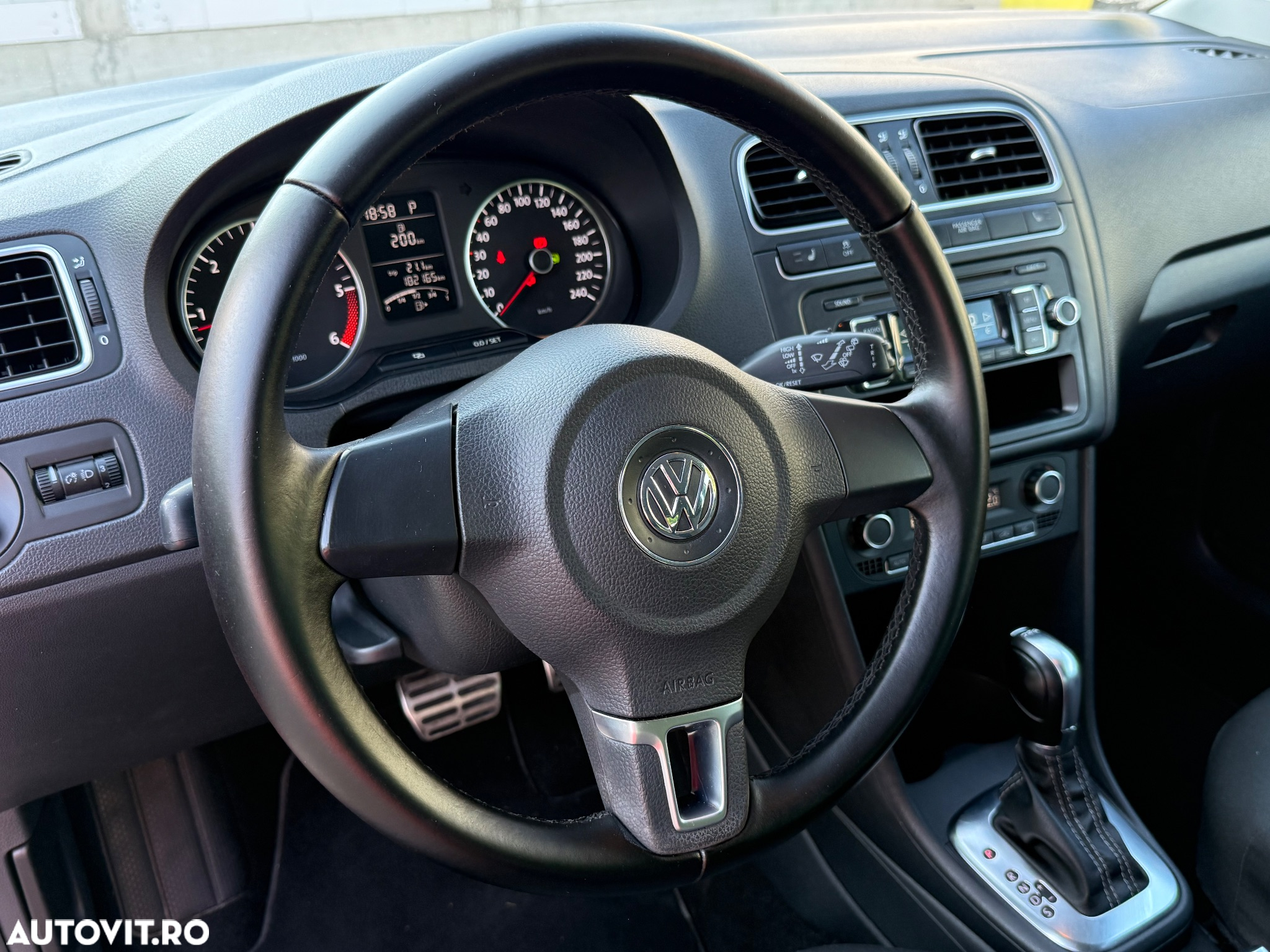 Volkswagen Polo 1.6 TDI DPF DSG Highline - 15