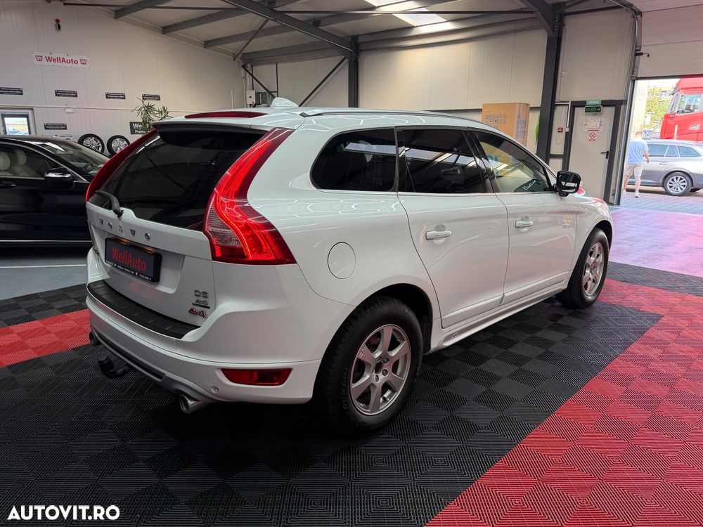 Volvo XC 60 D5 AWD Aut. RDesign - 4