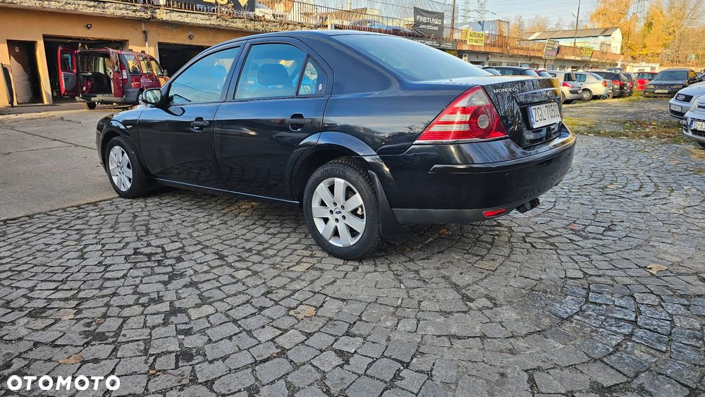Ford Mondeo 2.0 TDCi DPF Ghia - 5