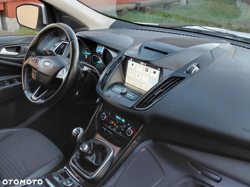 Ford Kuga 2.0 TDCi 4x4 Titanium - 3