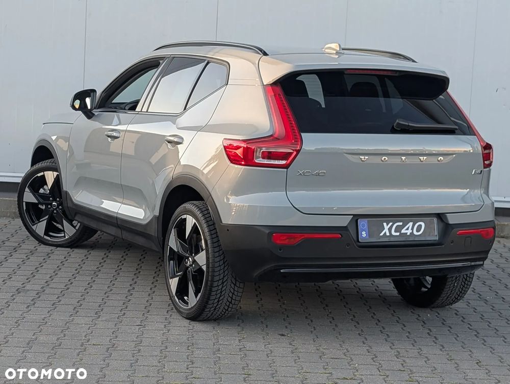 Volvo XC 40 B4 AWD Ultimate Dark - 7
