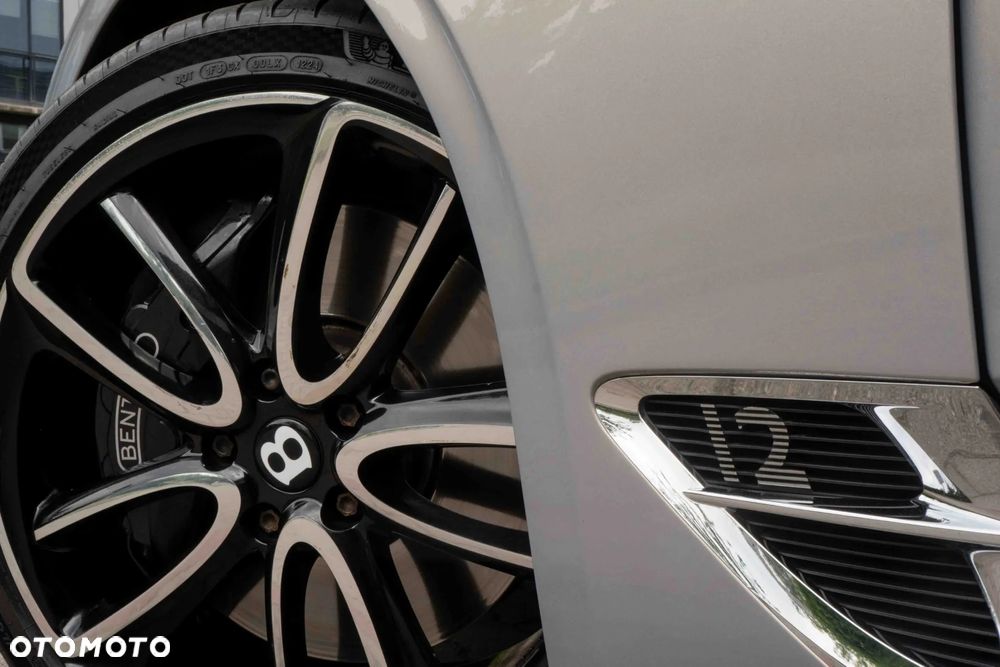 Bentley Continental GT - 15
