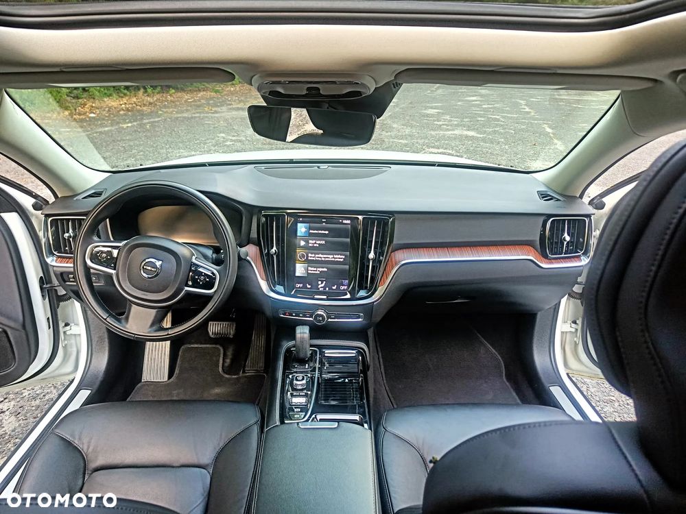 Volvo S60 T8 Recharge AWD Plus Dark - 20