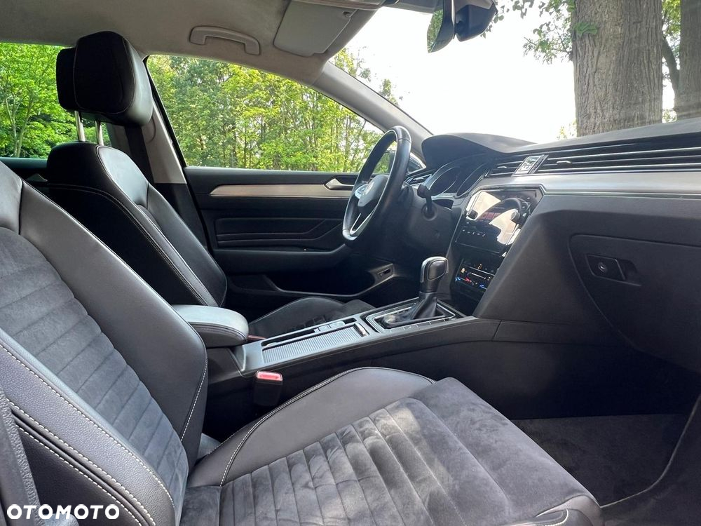 Volkswagen Passat Variant 2.0 TDI SCR DSG BlueMotion Highline - 7