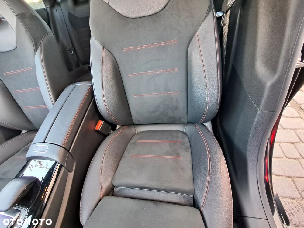 Mercedes-Benz CLA 250 4Matic 7G-DCT AMG Line - 18