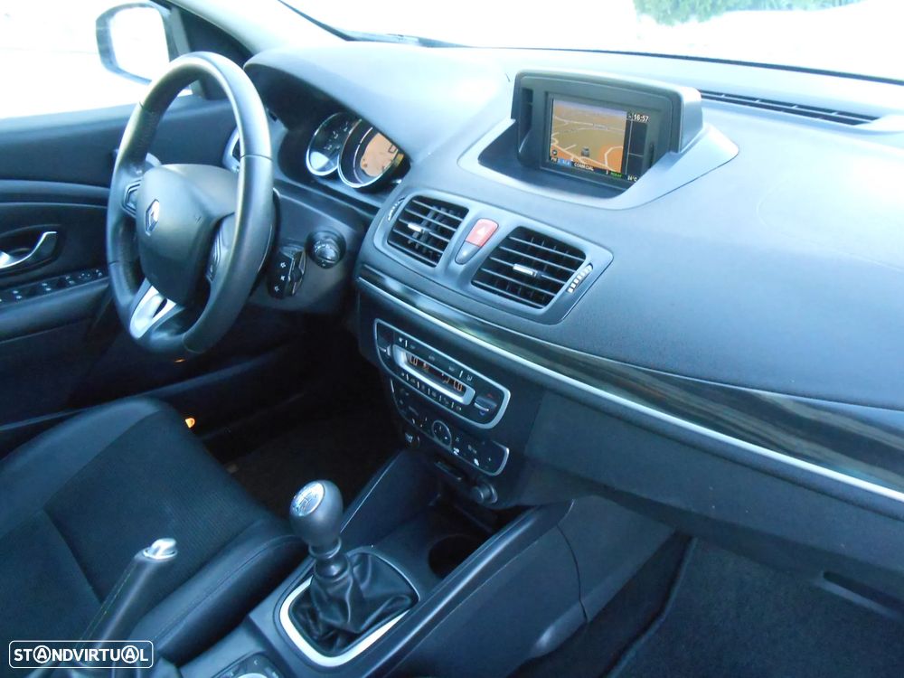 Renault Mégane 1.5 dCi Dynamique S - 27