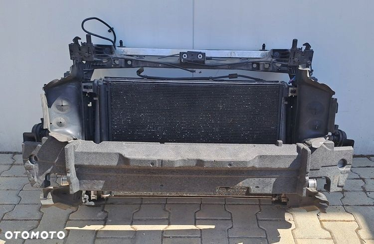 AUDI Q8 4M8 MASKA ZDERZAK PAS BŁOTNIK MATRIX FULL LED S-LINE LY9C - 9