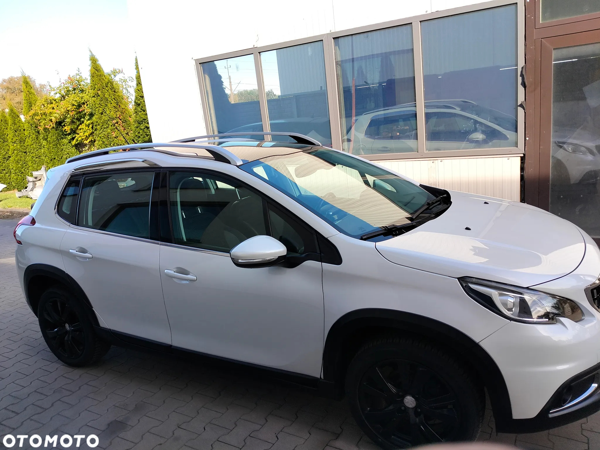 Peugeot 2008 PureTech 110 Stop&Start Allure - 3