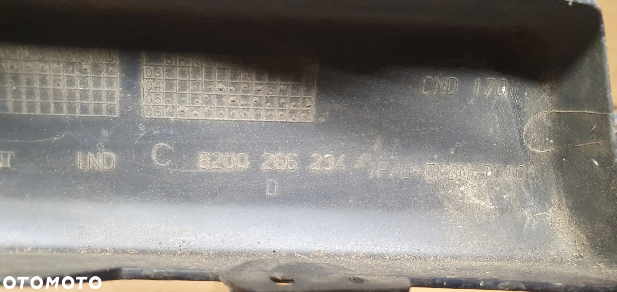 Listwa zderzaka prawy tył tylna prawa Renault Modus 8200266234 - 8