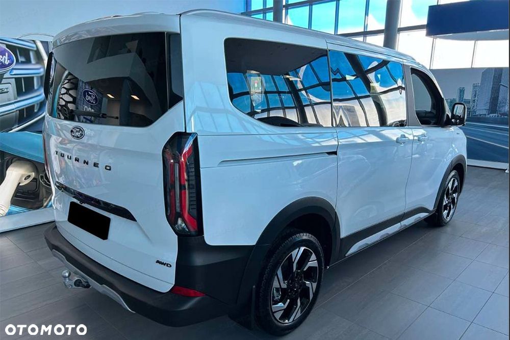 Ford Tourneo Custom - 5