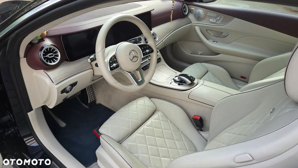 Mercedes-Benz Klasa E 350 Coupe 9G-TRONIC - 21