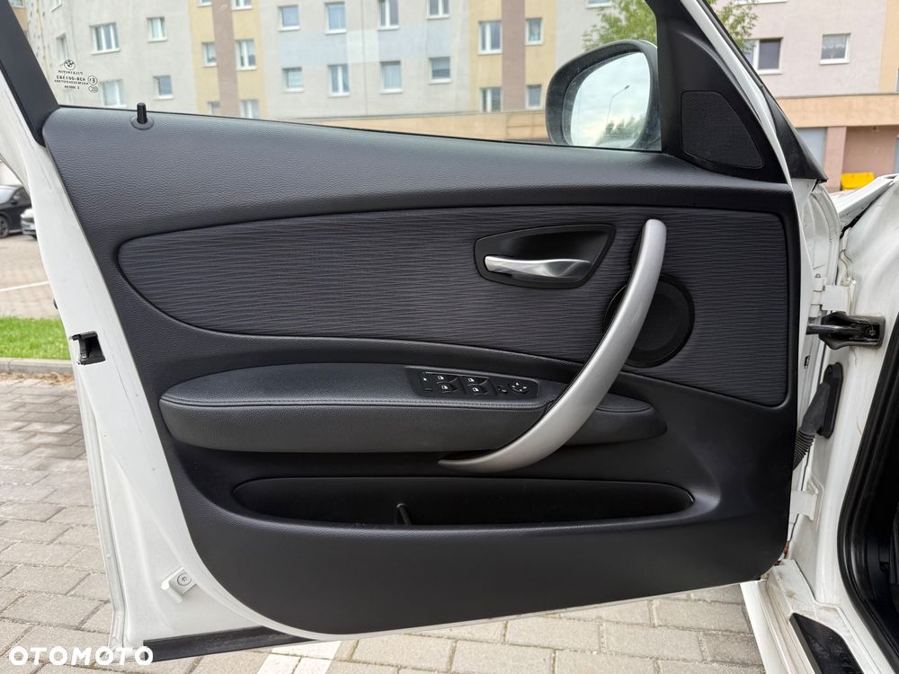 BMW Seria 1 118d - 8