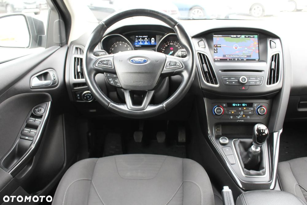 Ford Focus 1.0 EcoBoost STart-Stopp-System TITANIUM - 19