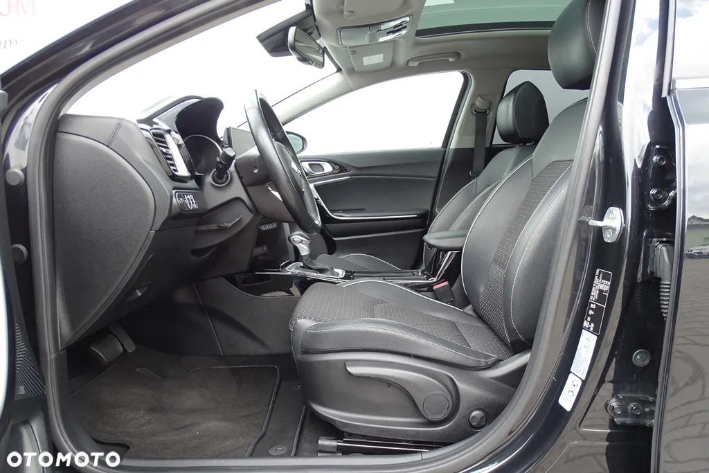 Kia XCeed 1.6 T-GDI L Business Line DCT - 19