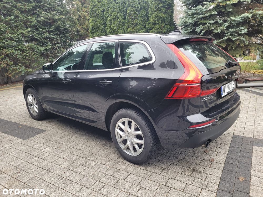 Volvo XC 60 D4 Momentum Pro - 11