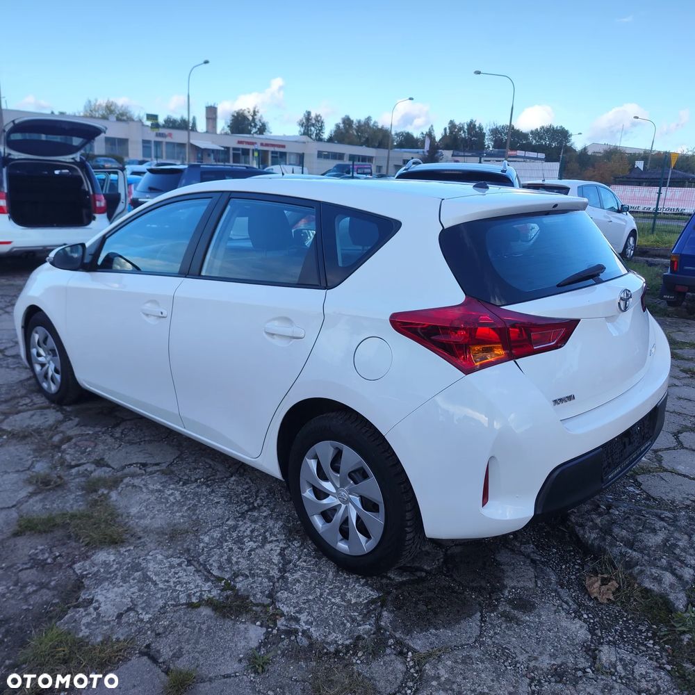 Toyota Auris - 6