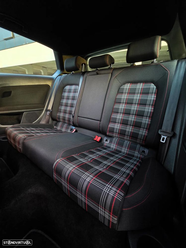 VW Golf 2.0 TSi GTi - 11