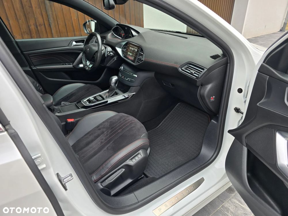 Peugeot 308 - 18