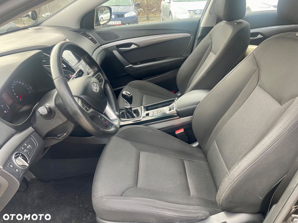 Hyundai i40 Kombi blue 1.6 Classic - 27