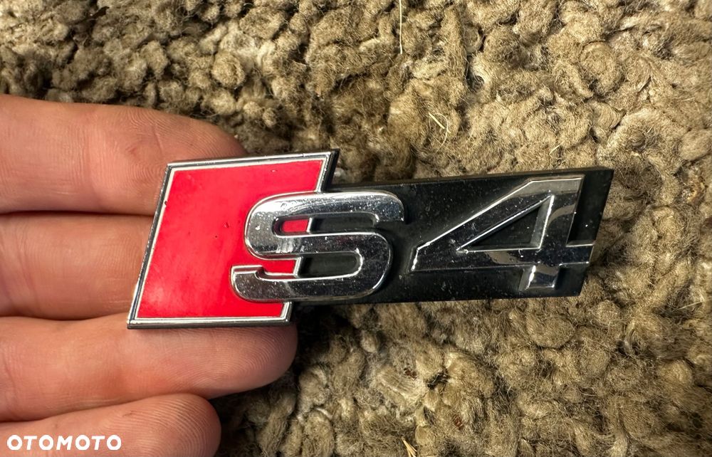 napis emblemat grill przód audi a4 s4 b9 - 2