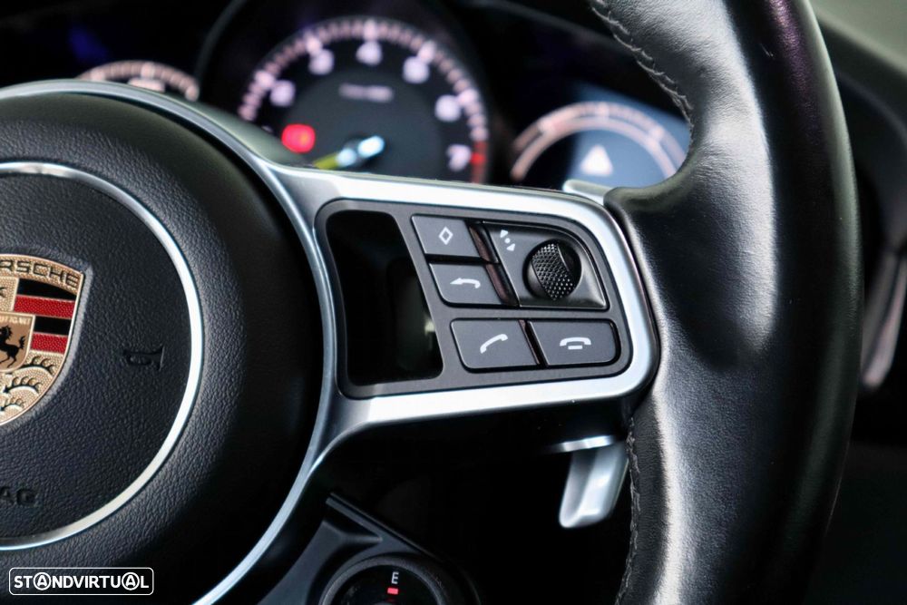 Porsche Cayenne Coupé E-Hybrid - 22