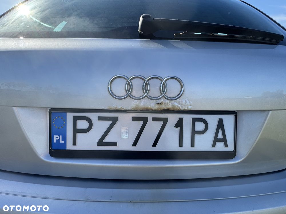 Audi A3 Sportback 1.6 FSI Ambiente - 9