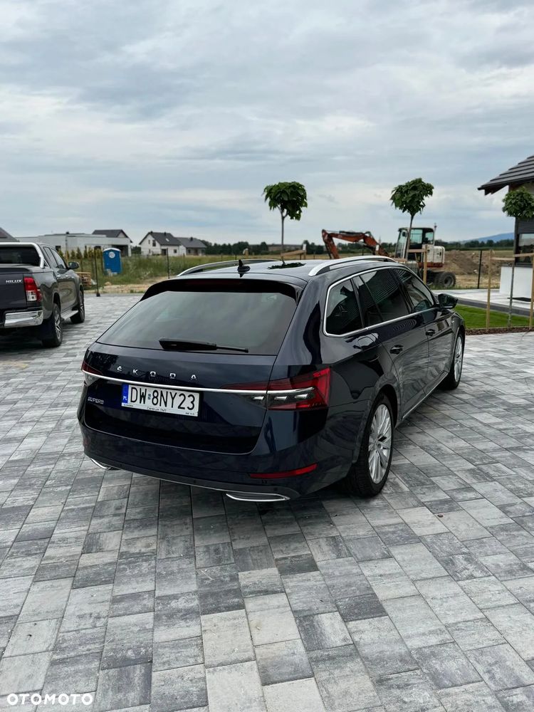 Skoda Superb 2.0 TDI SCR L&K DSG - 11