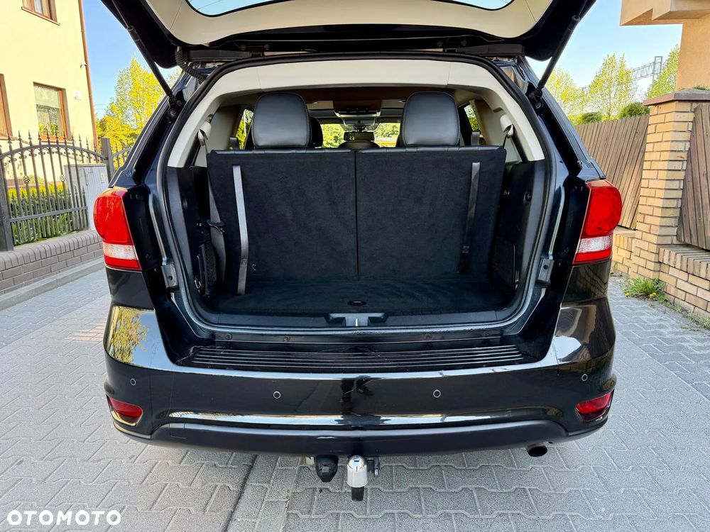 Fiat Freemont 2.4 16V VVT Automatik Lounge - 26