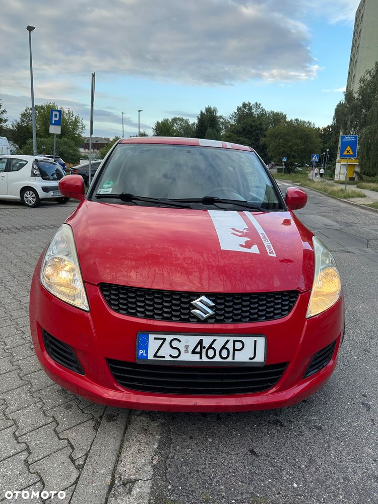 Suzuki Swift 2010 photo 4