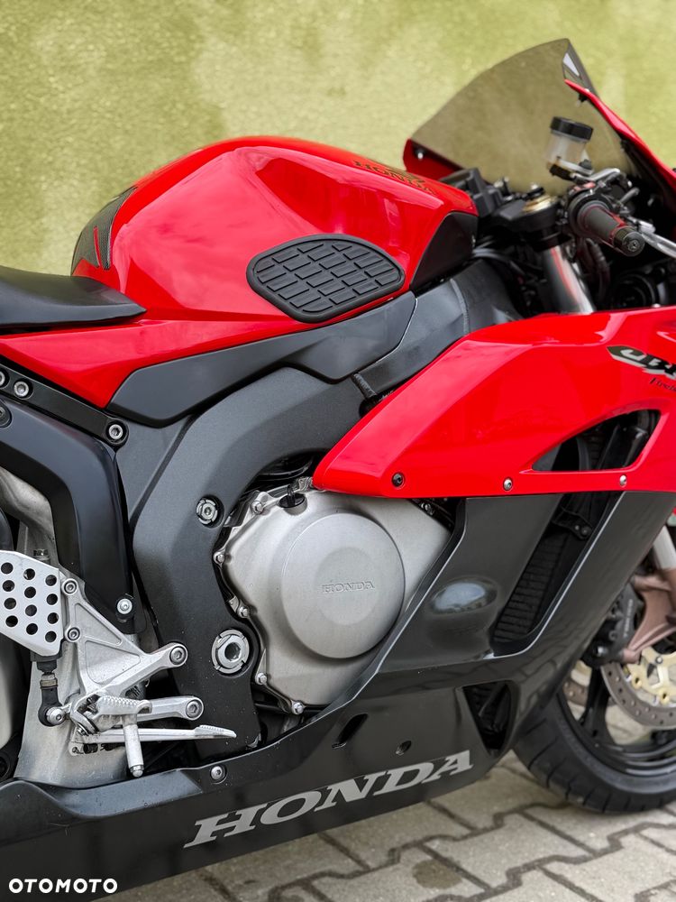 Honda CBR - 15