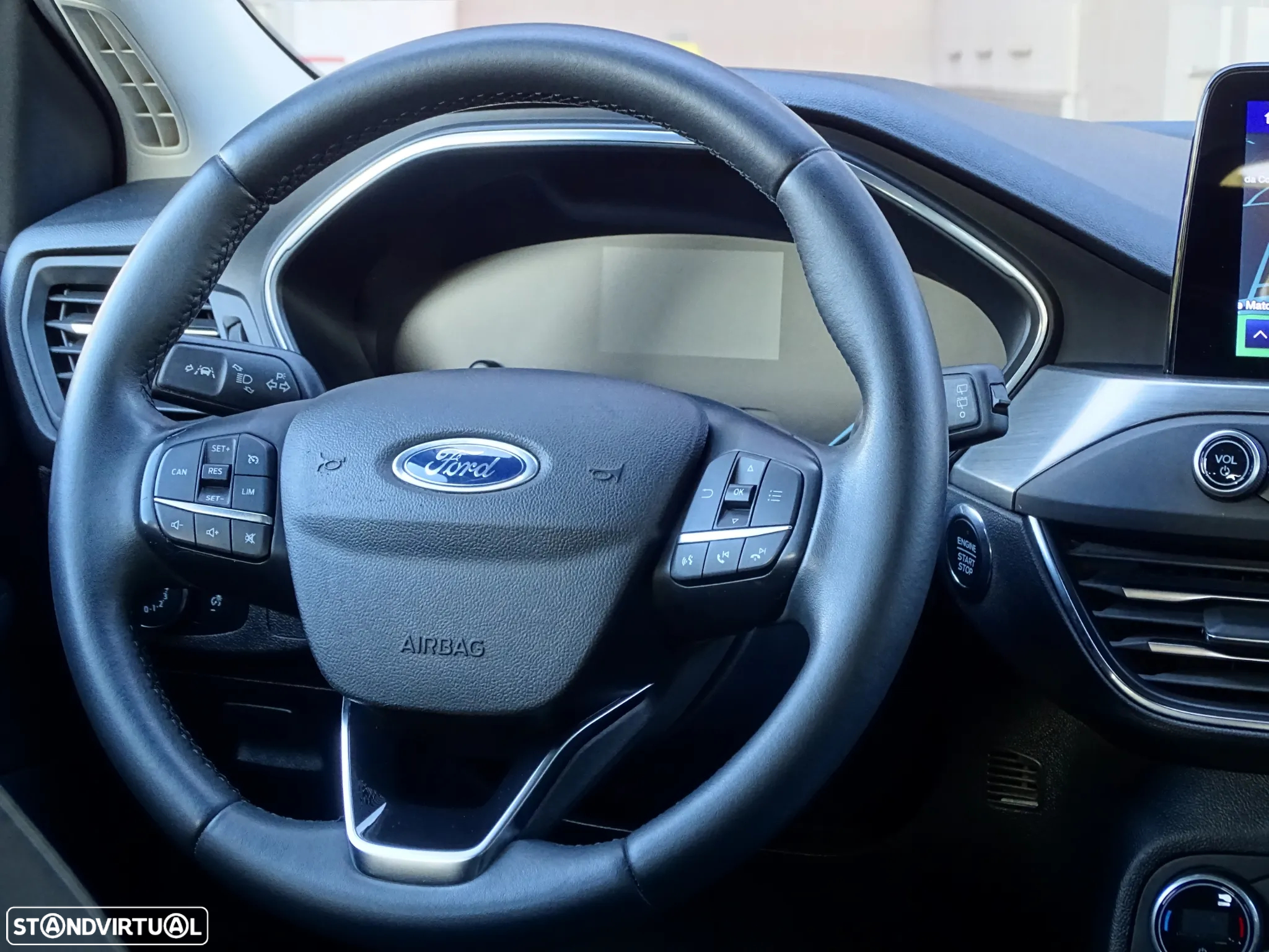 Ford Focus SW 1.5 TDCi EcoBlue Titanium - 28