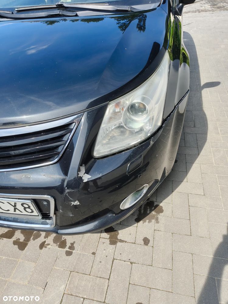 Toyota Avensis 2.2 D-4D 2010 - 11