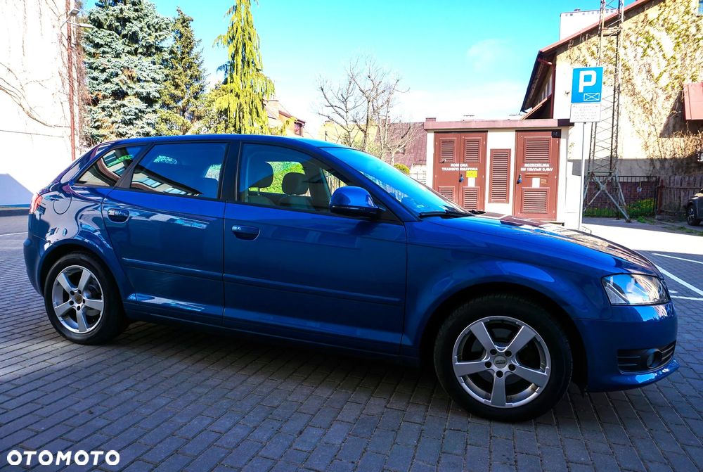Audi A3 Sportback 1.6 Attraction - 19