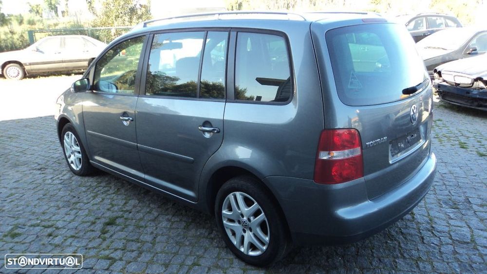 Volkswagen Touran 2.0 TDi 7Lug 2005 - Para Peças - 9