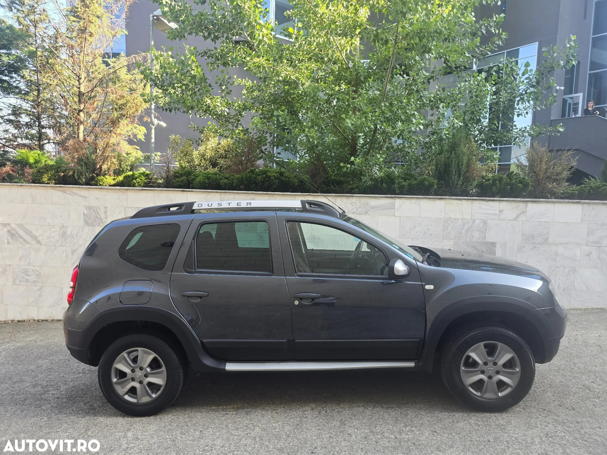 Dacia Duster 1.5 dCi 4x4 Prestige - 4