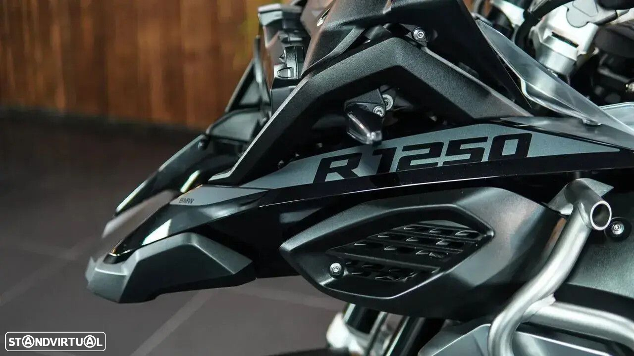 BMW R 1250 GS Adventure TRIPLE BLACK - 4