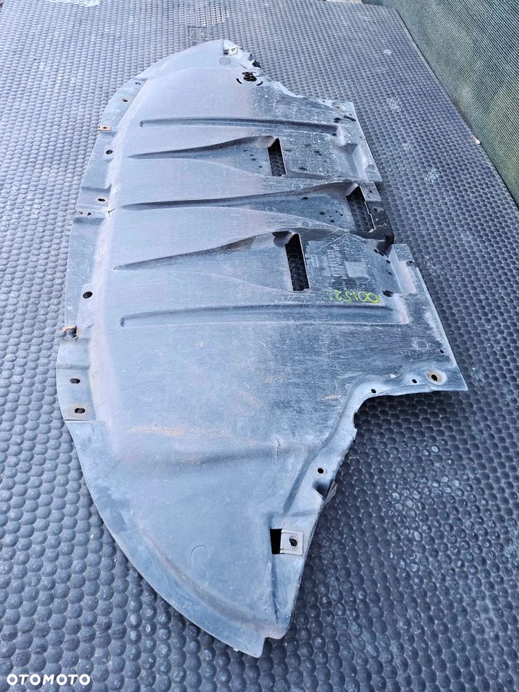 Osłona Pampers 8E0863823 Dolna Pod Silnik Wygłuszenie Silnika Audi A4 B6 B7 Sedan Kombi - 16