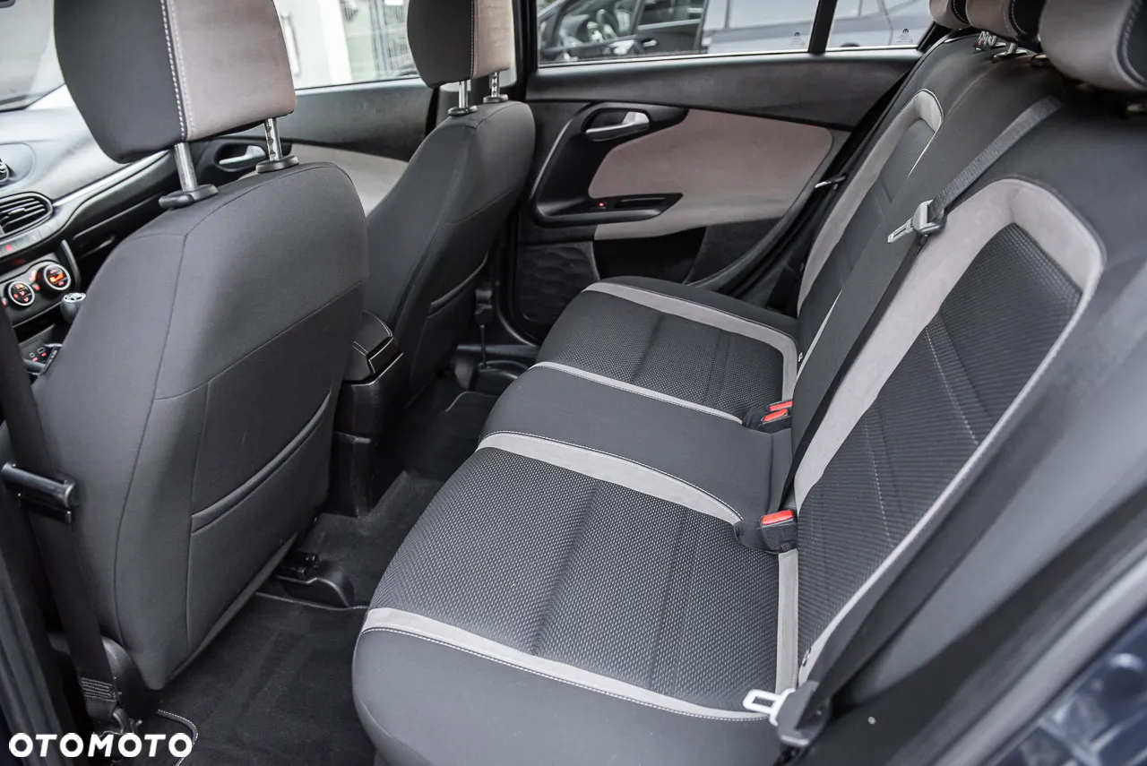 Fiat Tipo 1.6 MultiJet 16v Easy - 24
