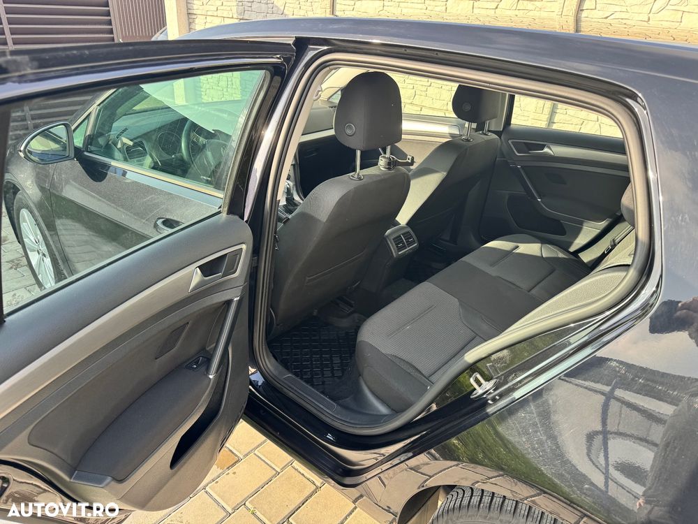 Volkswagen Golf 1.6 TDI BlueMotion Technology DSG Comfortline - 7