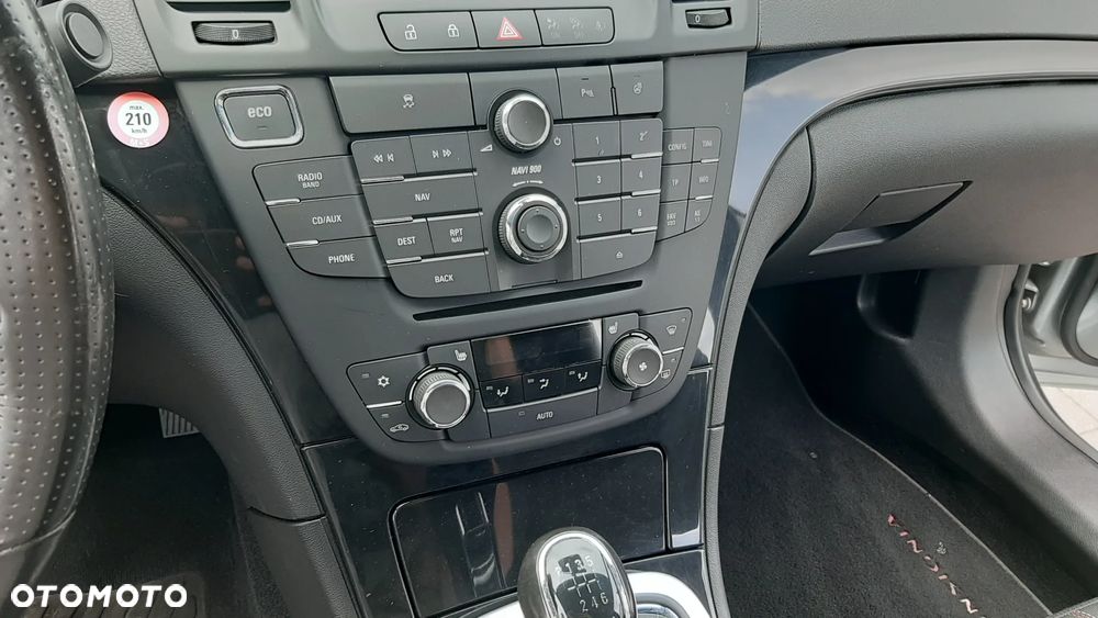 Opel Insignia - 12