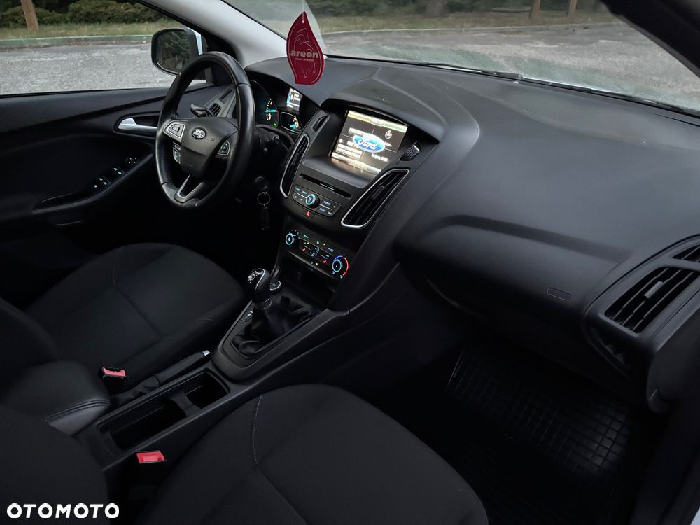 Ford Focus - 11