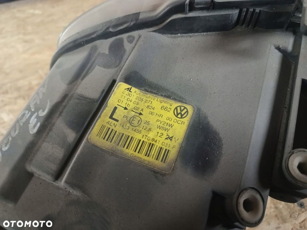 VW TOURAN I LAMPA PRZEDNIA LEWA PRZÓD XENON EUROPA 1T0941031F - 2