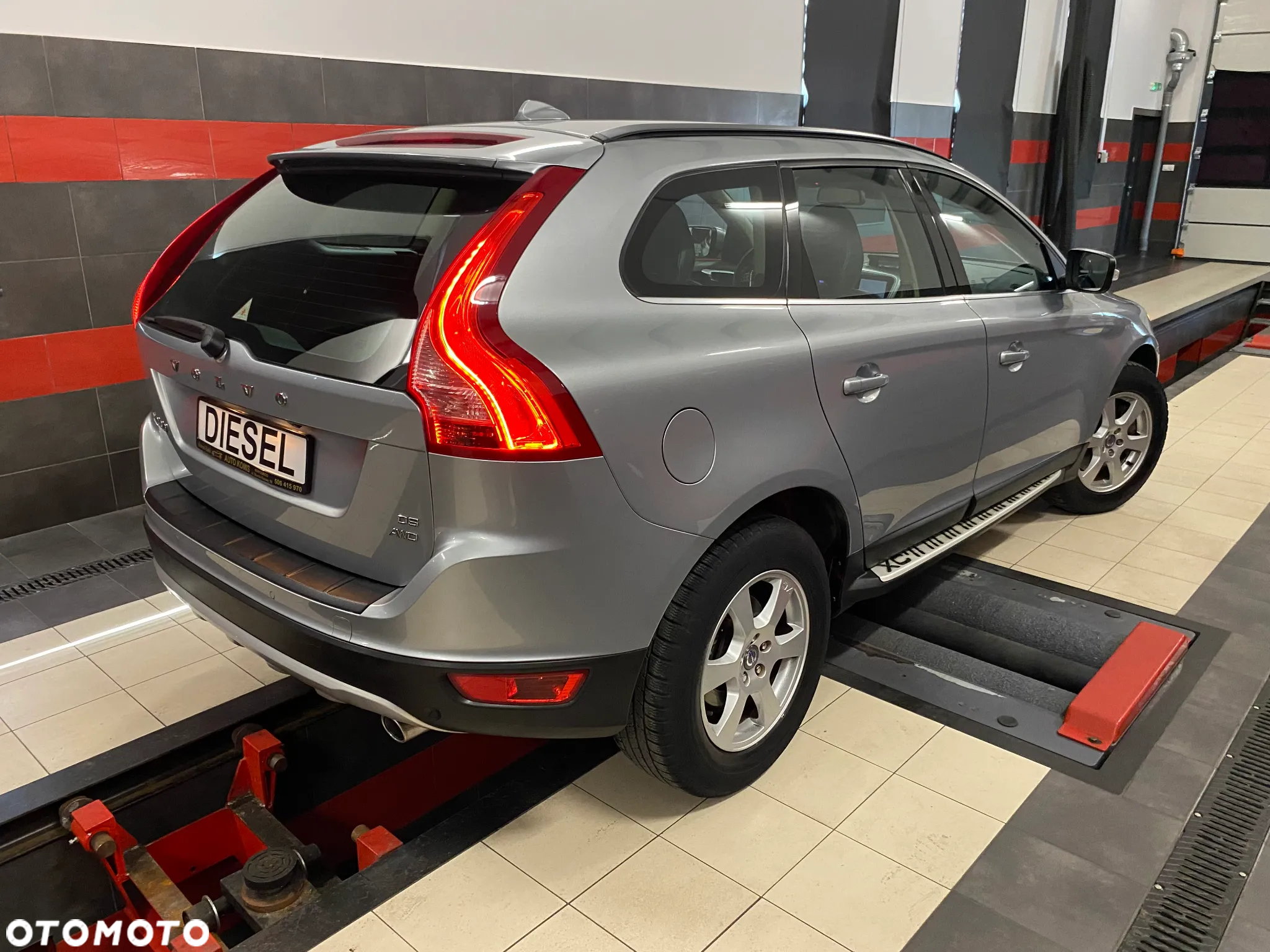 Volvo XC 60 D5 AWD Summum - 9